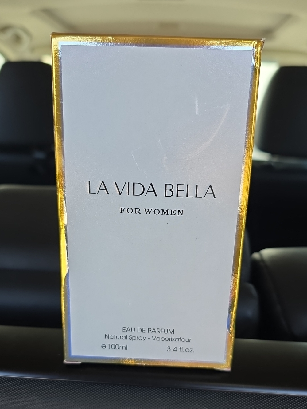 White and Gold Box Packaging